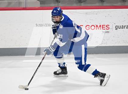 Thumbnail 2 in Darien @ Warde/Ludlowe photogallery.