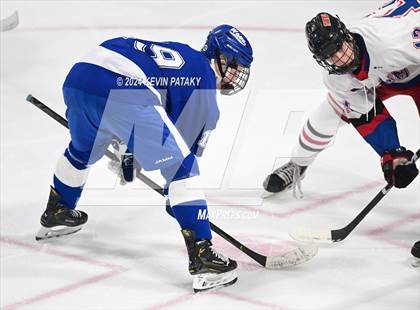 Thumbnail 2 in Darien @ Warde/Ludlowe photogallery.