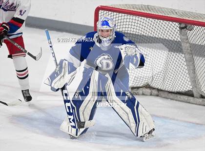 Thumbnail 3 in Darien @ Warde/Ludlowe photogallery.