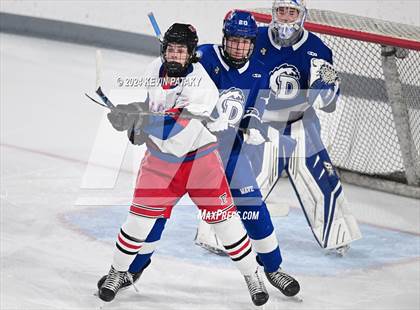 Thumbnail 1 in Darien @ Warde/Ludlowe photogallery.