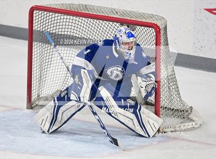 Thumbnail 2 in Darien @ Warde/Ludlowe photogallery.