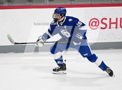 Thumbnail 2 in Darien @ Warde/Ludlowe photogallery.