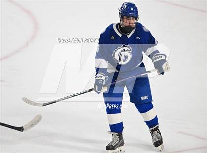 Thumbnail 3 in Darien @ Warde/Ludlowe photogallery.