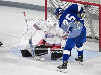 Thumbnail 3 in Darien @ Warde/Ludlowe photogallery.