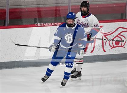 Thumbnail 3 in Darien @ Warde/Ludlowe photogallery.