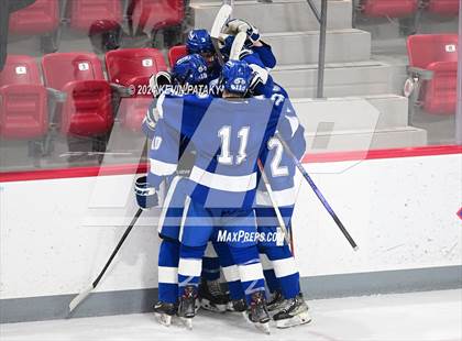 Thumbnail 2 in Darien @ Warde/Ludlowe photogallery.