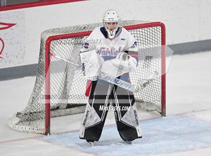 Thumbnail 3 in Darien @ Warde/Ludlowe photogallery.