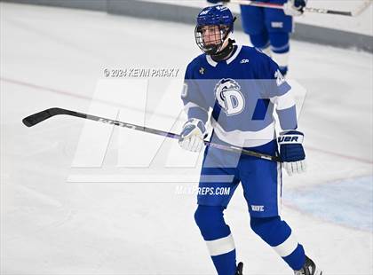 Thumbnail 1 in Darien @ Warde/Ludlowe photogallery.