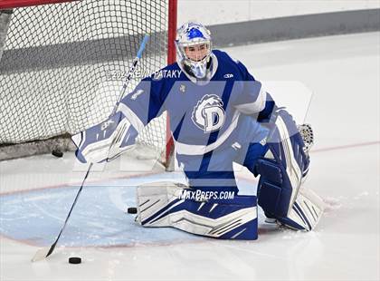 Thumbnail 2 in Darien @ Warde/Ludlowe photogallery.
