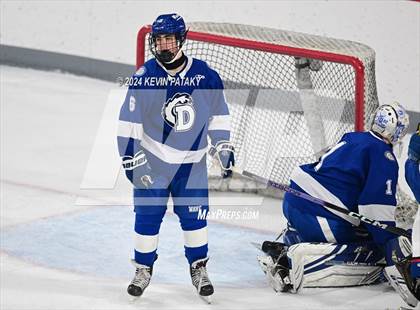 Thumbnail 1 in Darien @ Warde/Ludlowe photogallery.