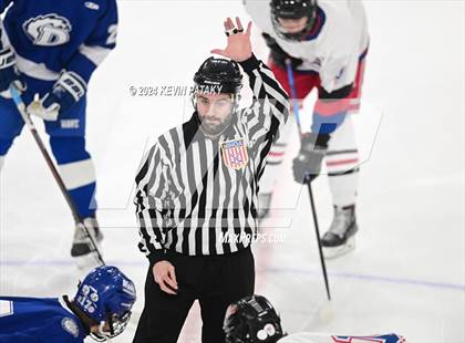 Thumbnail 3 in Darien @ Warde/Ludlowe photogallery.