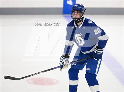 Thumbnail 1 in Darien @ Warde/Ludlowe photogallery.