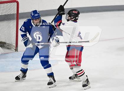 Thumbnail 1 in Darien @ Warde/Ludlowe photogallery.