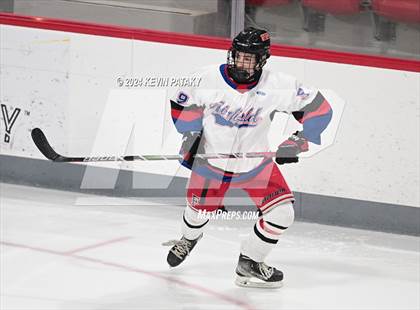 Thumbnail 1 in Darien @ Warde/Ludlowe photogallery.