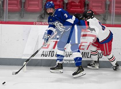 Thumbnail 3 in Darien @ Warde/Ludlowe photogallery.