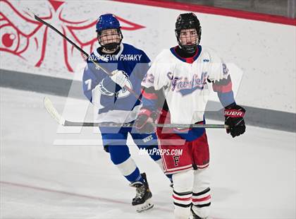 Thumbnail 1 in Darien @ Warde/Ludlowe photogallery.
