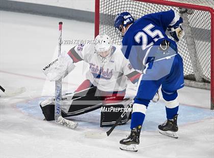 Thumbnail 2 in Darien @ Warde/Ludlowe photogallery.