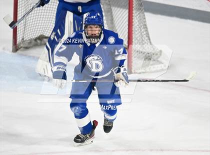 Thumbnail 1 in Darien @ Warde/Ludlowe photogallery.