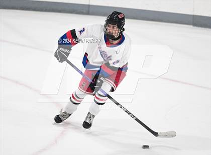 Thumbnail 2 in Darien @ Warde/Ludlowe photogallery.