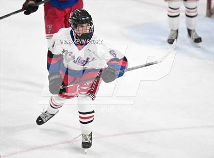 Thumbnail 3 in Darien @ Warde/Ludlowe photogallery.