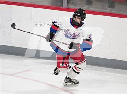 Thumbnail 2 in Darien @ Warde/Ludlowe photogallery.