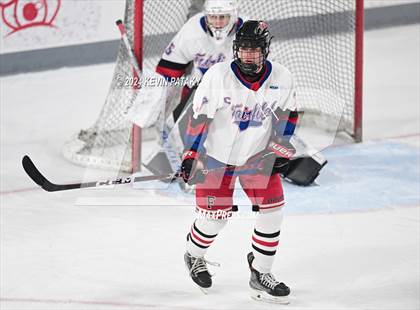 Thumbnail 2 in Darien @ Warde/Ludlowe photogallery.
