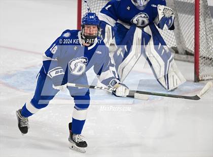 Thumbnail 3 in Darien @ Warde/Ludlowe photogallery.