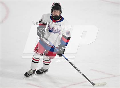 Thumbnail 2 in Darien @ Warde/Ludlowe photogallery.