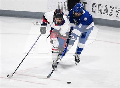 Thumbnail 3 in Darien @ Warde/Ludlowe photogallery.