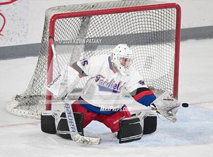 Thumbnail 3 in Darien @ Warde/Ludlowe photogallery.