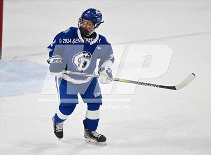 Thumbnail 2 in Darien @ Warde/Ludlowe photogallery.