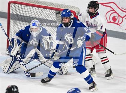 Thumbnail 1 in Darien @ Warde/Ludlowe photogallery.