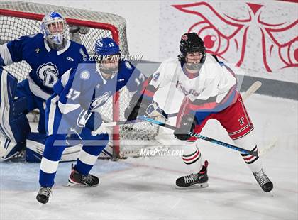 Thumbnail 2 in Darien @ Warde/Ludlowe photogallery.