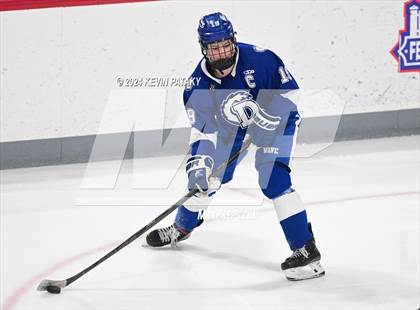 Thumbnail 2 in Darien @ Warde/Ludlowe photogallery.