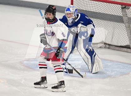 Thumbnail 1 in Darien @ Warde/Ludlowe photogallery.
