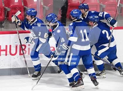 Thumbnail 1 in Darien @ Warde/Ludlowe photogallery.