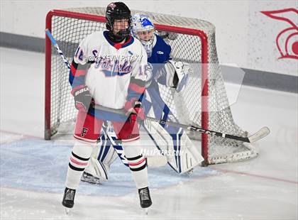 Thumbnail 3 in Darien @ Warde/Ludlowe photogallery.