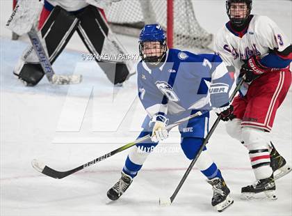Thumbnail 1 in Darien @ Warde/Ludlowe photogallery.