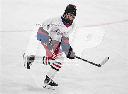 Thumbnail 1 in Darien @ Warde/Ludlowe photogallery.