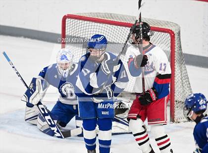 Thumbnail 2 in Darien @ Warde/Ludlowe photogallery.