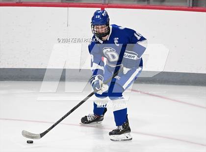 Thumbnail 2 in Darien @ Warde/Ludlowe photogallery.