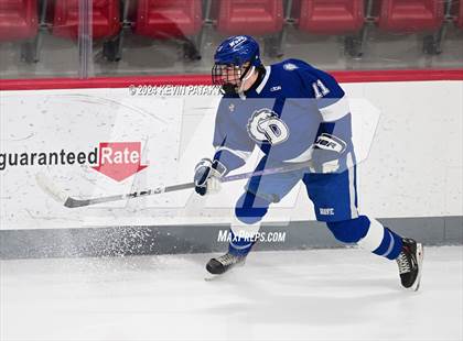 Thumbnail 3 in Darien @ Warde/Ludlowe photogallery.