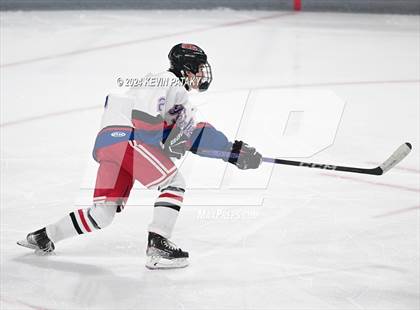 Thumbnail 3 in Darien @ Warde/Ludlowe photogallery.