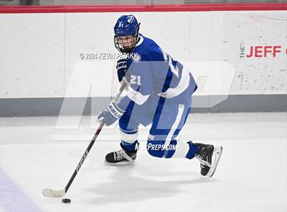 Thumbnail 2 in Darien @ Warde/Ludlowe photogallery.