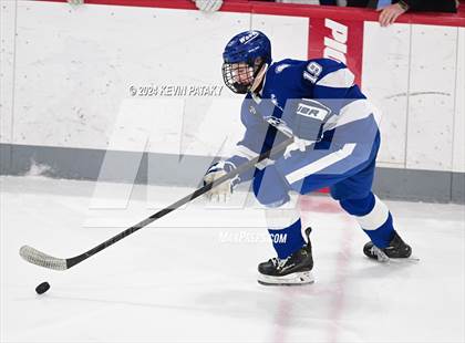 Thumbnail 1 in Darien @ Warde/Ludlowe photogallery.