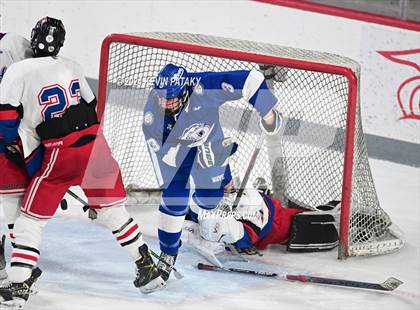 Thumbnail 2 in Darien @ Warde/Ludlowe photogallery.