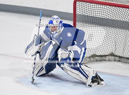 Thumbnail 2 in Darien @ Warde/Ludlowe photogallery.