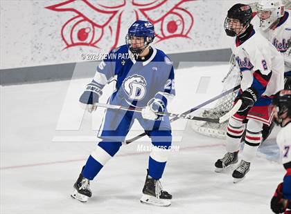 Thumbnail 1 in Darien @ Warde/Ludlowe photogallery.