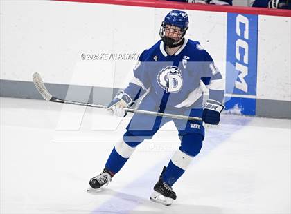 Thumbnail 1 in Darien @ Warde/Ludlowe photogallery.