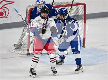 Thumbnail 3 in Darien @ Warde/Ludlowe photogallery.